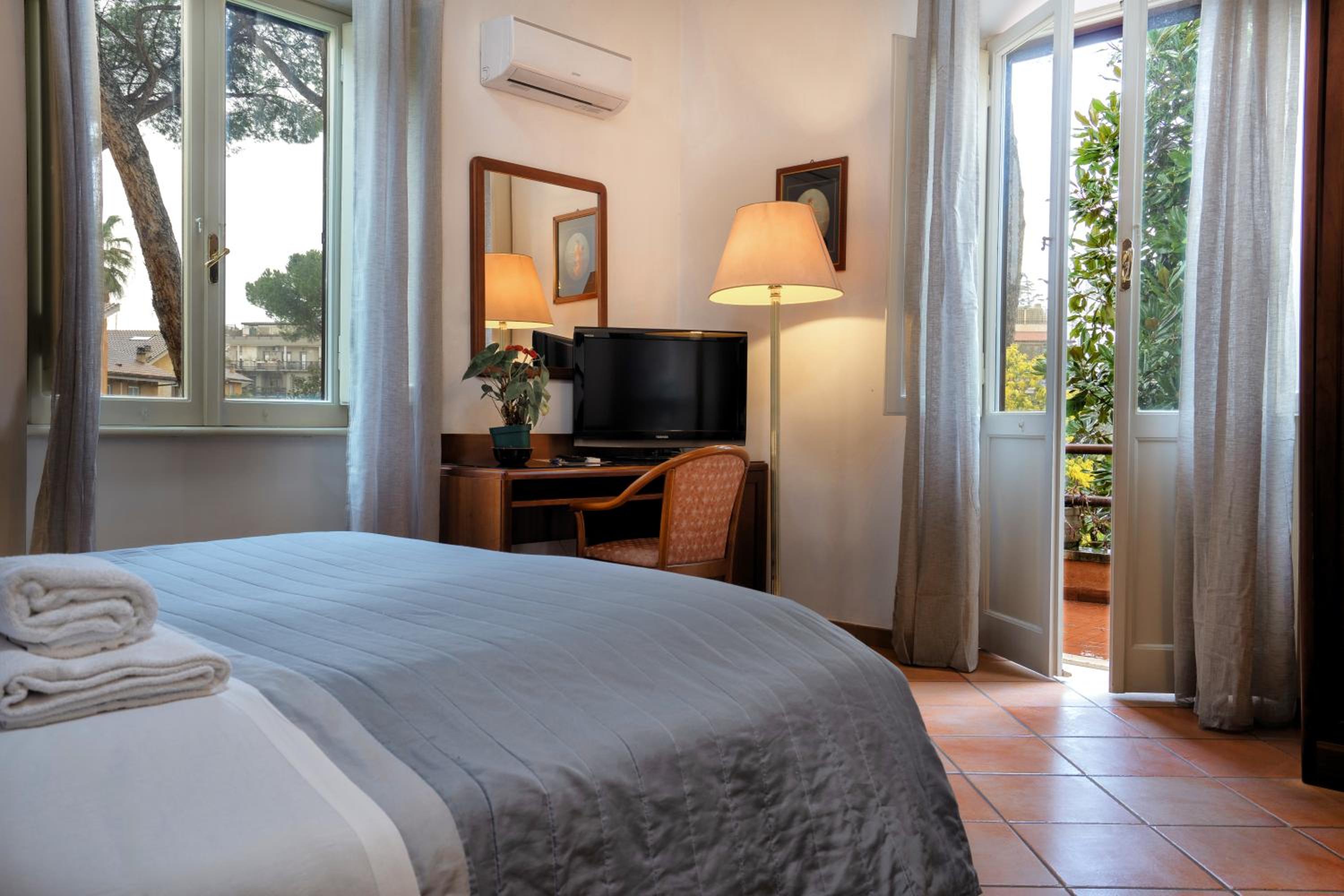 Comfort Rooms Villa Gaia Tor Vergata