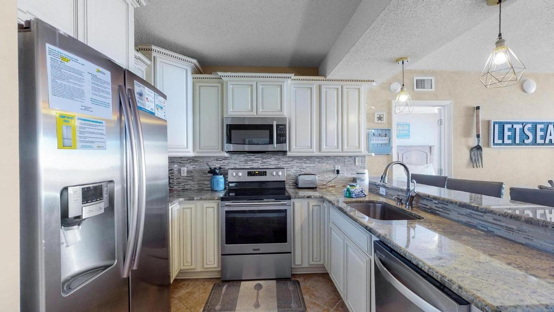 Beautiful 3BR/2BA Beachfront Condo,Sleeps 8