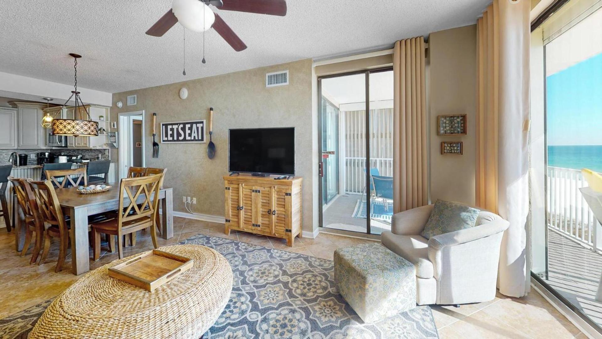 Beautiful 3BR/2BA Beachfront Condo,Sleeps 8