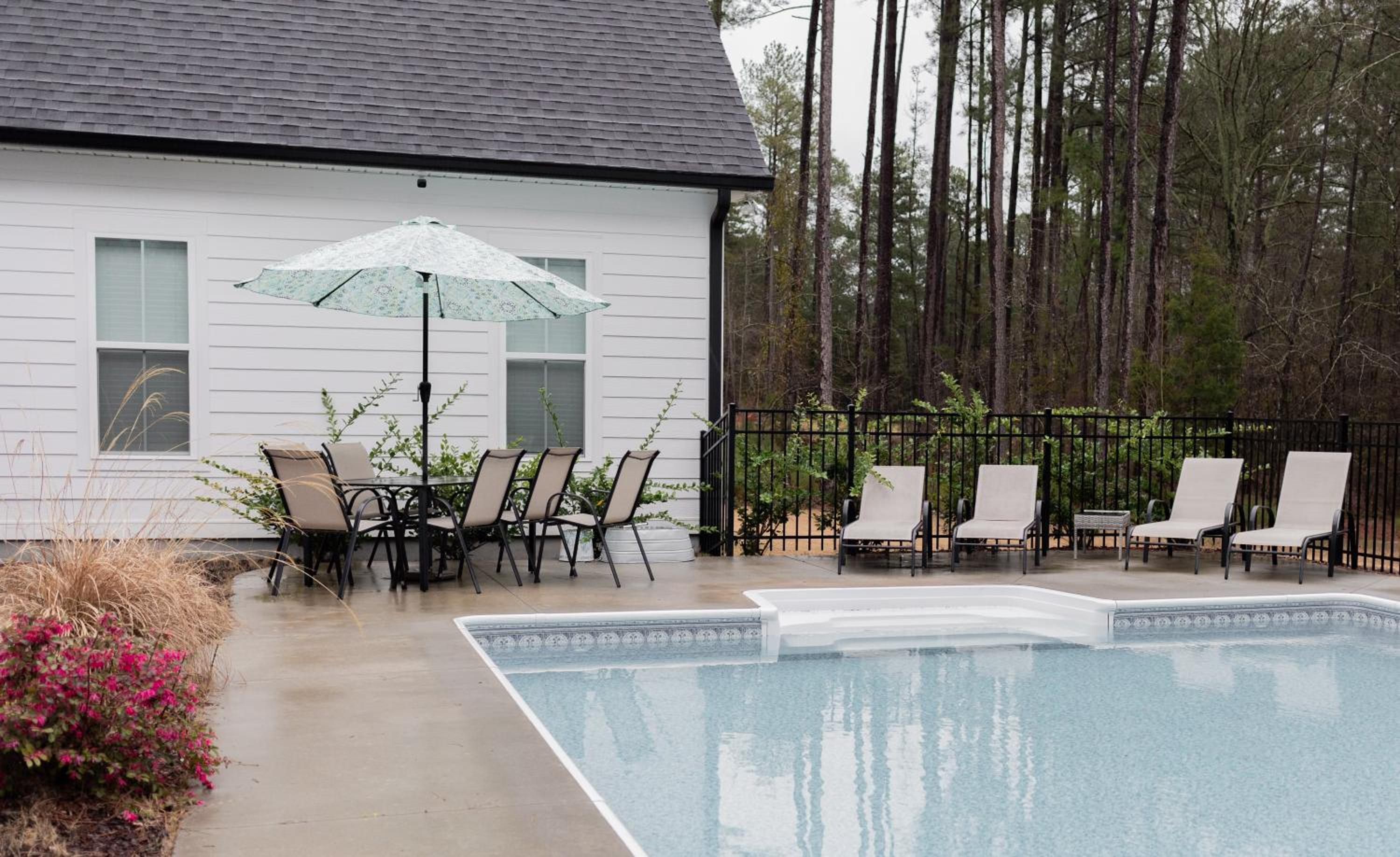 Spacious Appling Retreat