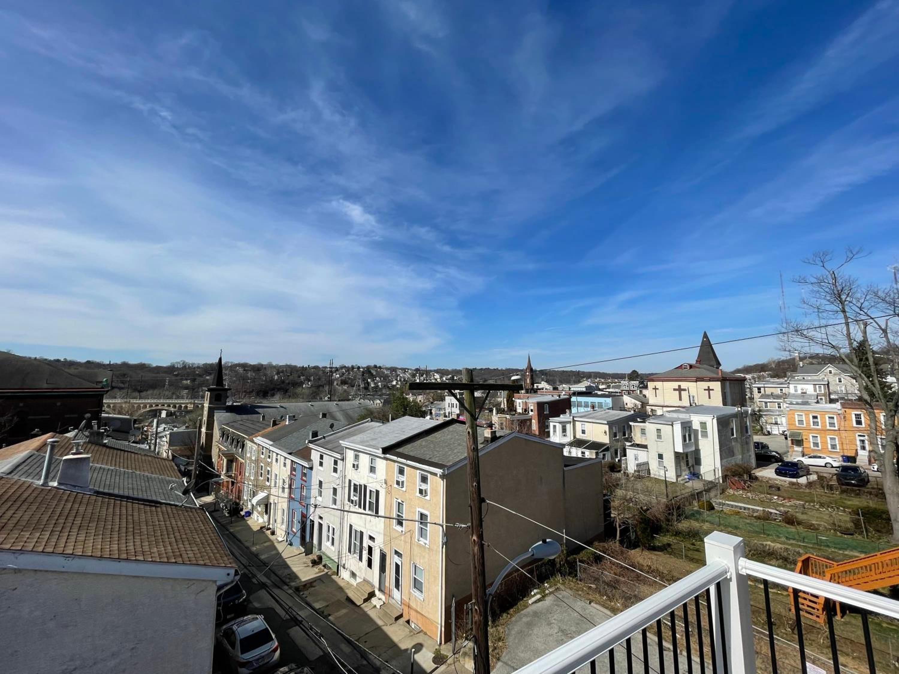 Silverwood Serenity - Balcony and City Views with Parking - Property Image 17