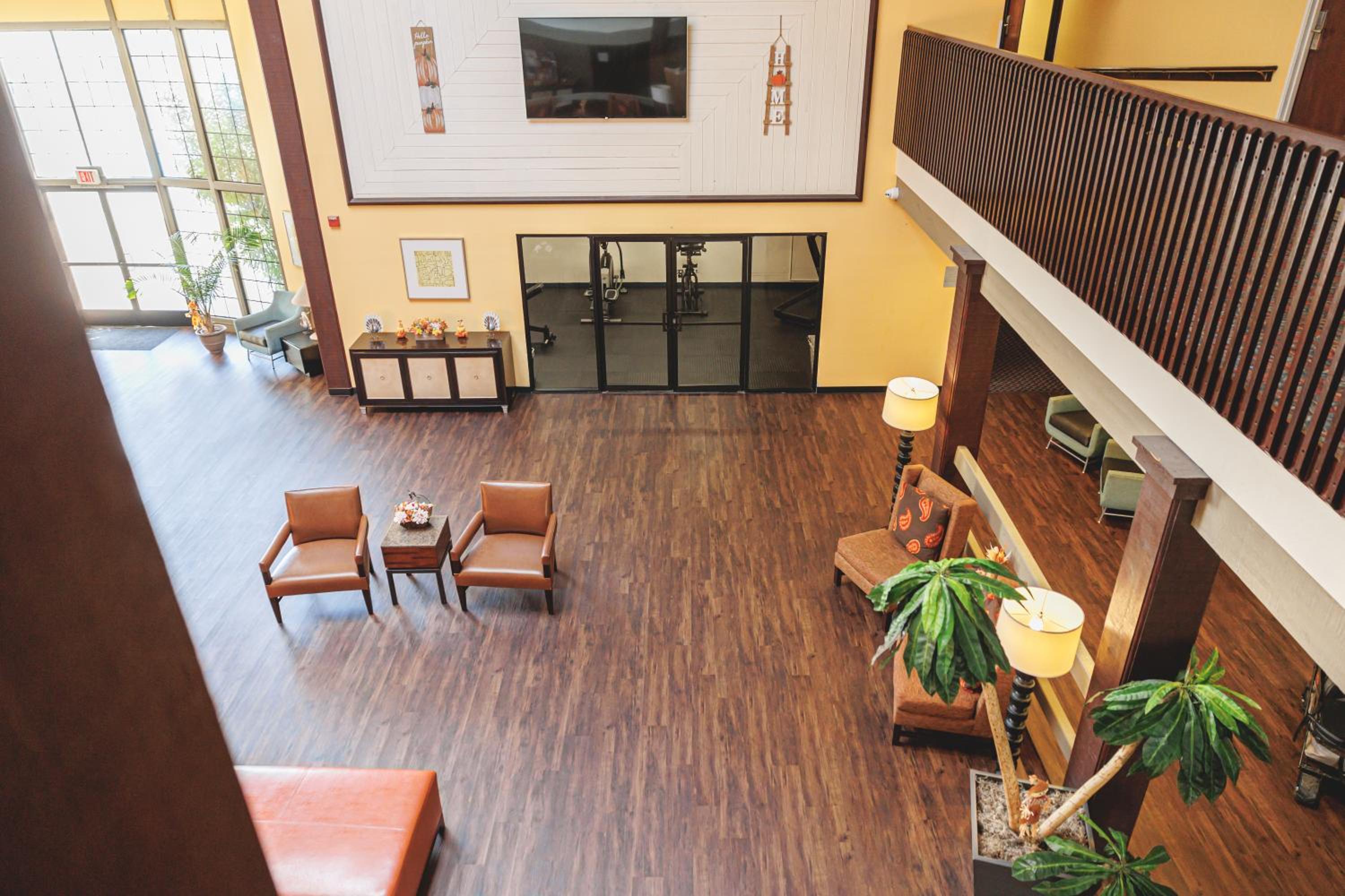 Ridgecrest Vacations - Heritage Inn  Suites Ridgecrest - China Lake - Property Image 2