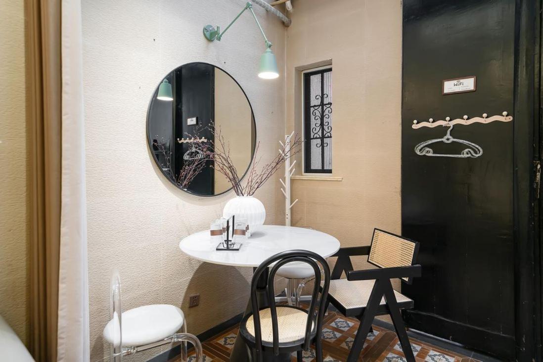 Shanghai Hills & Serendipity Family Boutique Near Line13 Mid Huaihai Road
