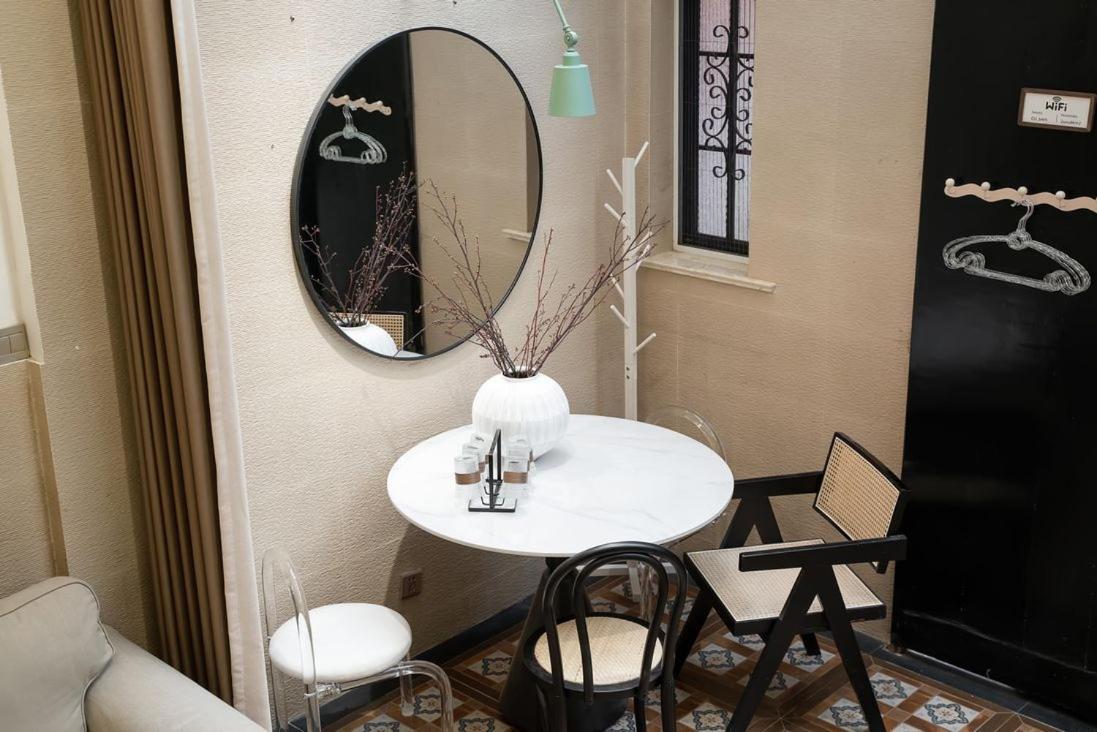 Shanghai Hills & Serendipity Family Boutique Near Line13 Mid Huaihai Road