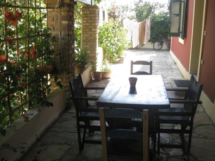Old cottage in Town view 3