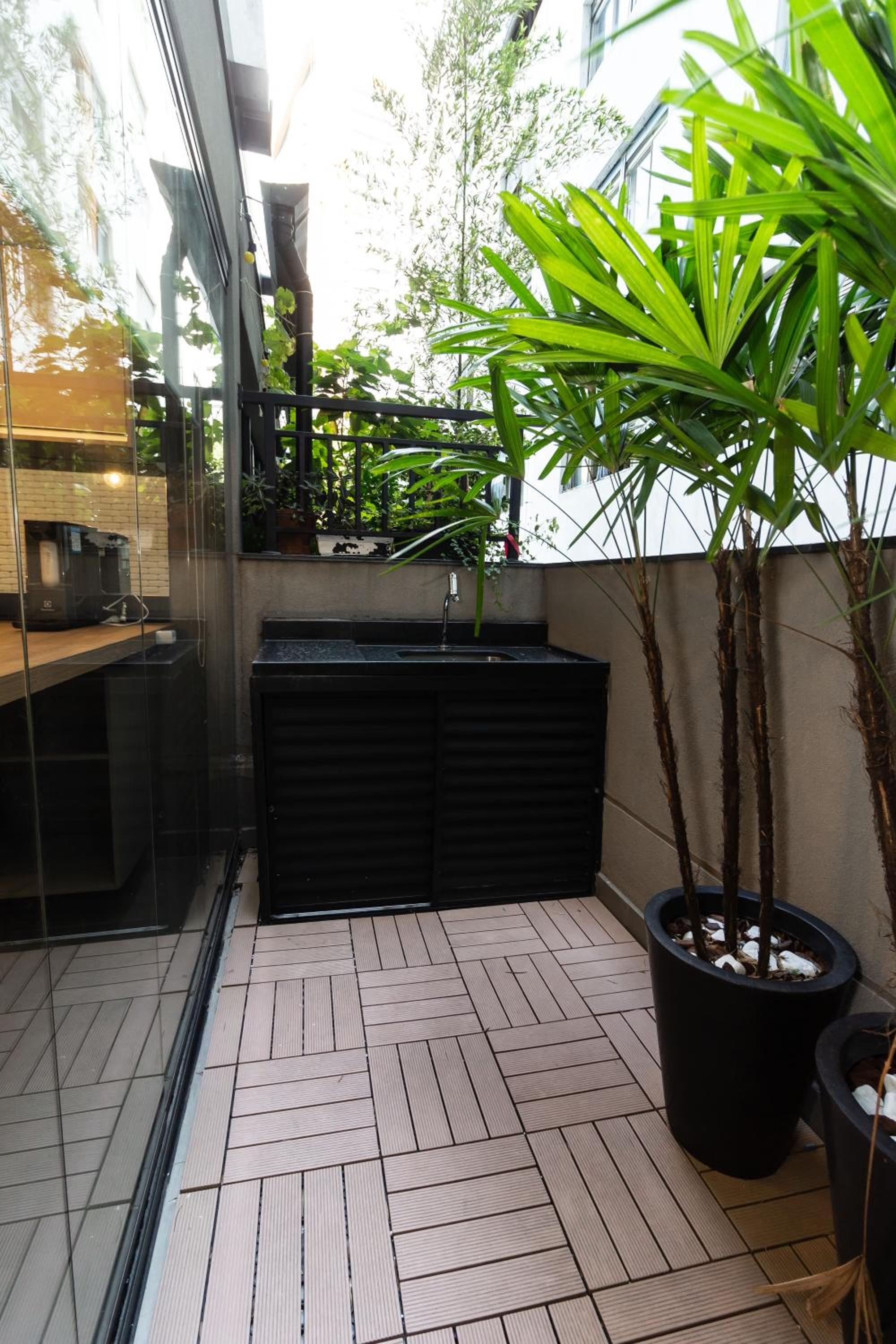 360 VN Capote Valente by Housi