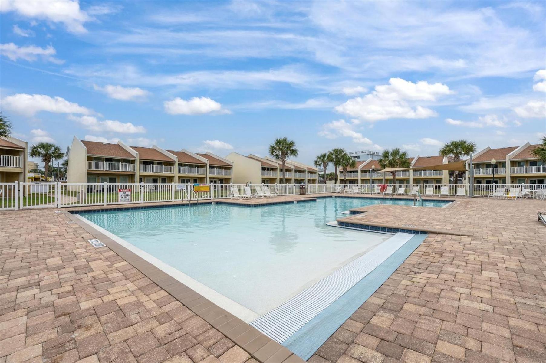 Meet Me at The Gulf view 5