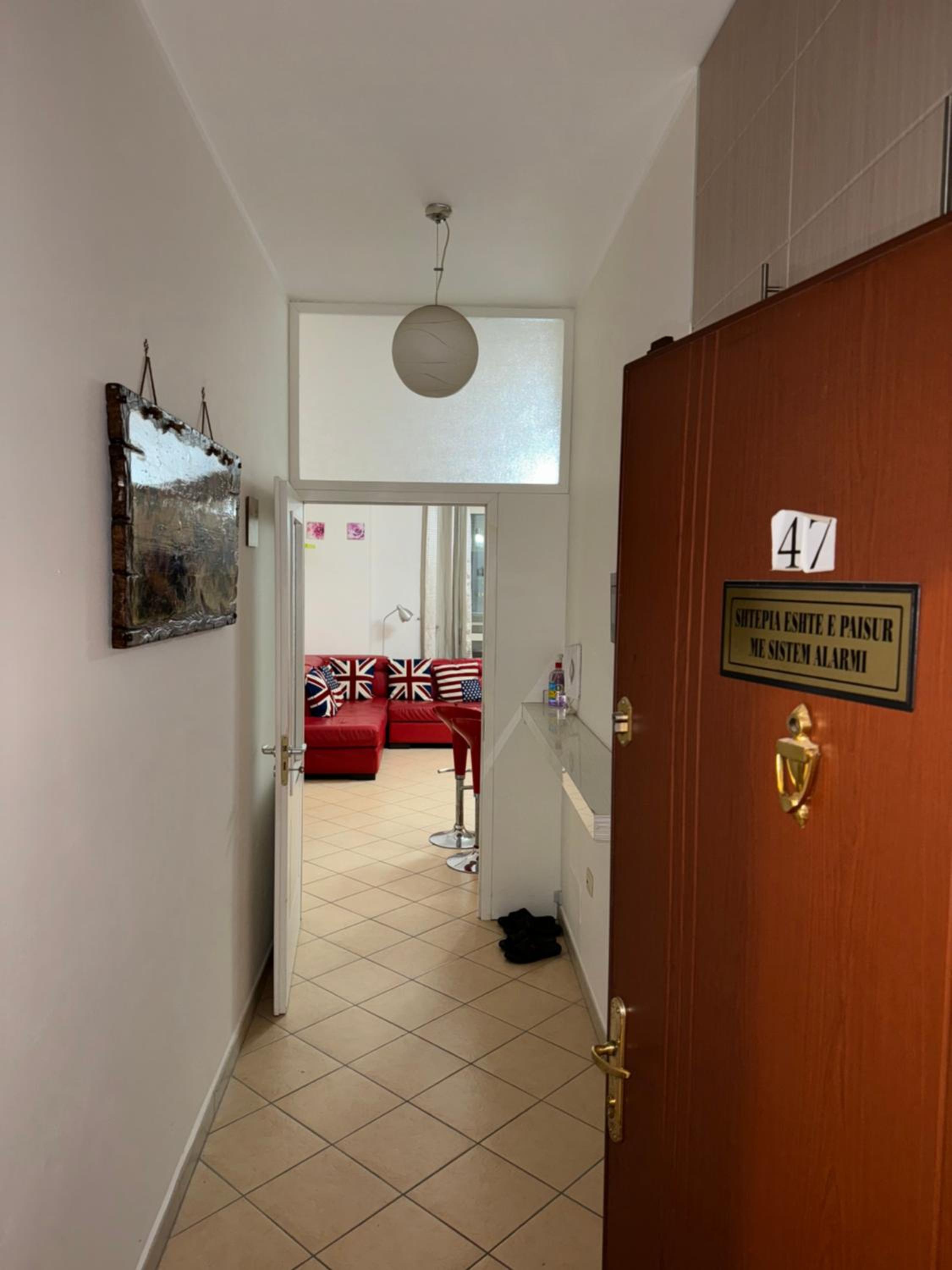 3 Bedrooms Apartment