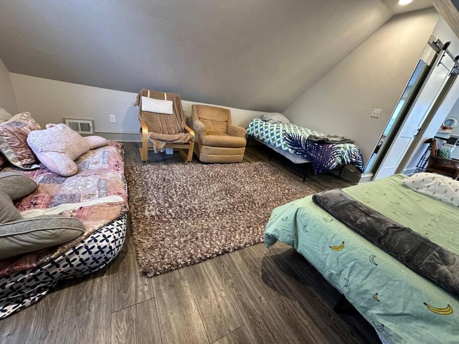 Private Home w/parking, Central Location view 5