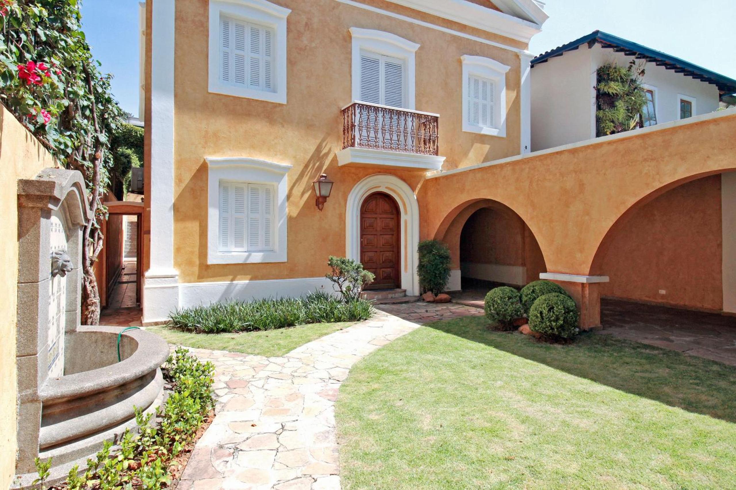 Classic SP House in High End Neighborhood