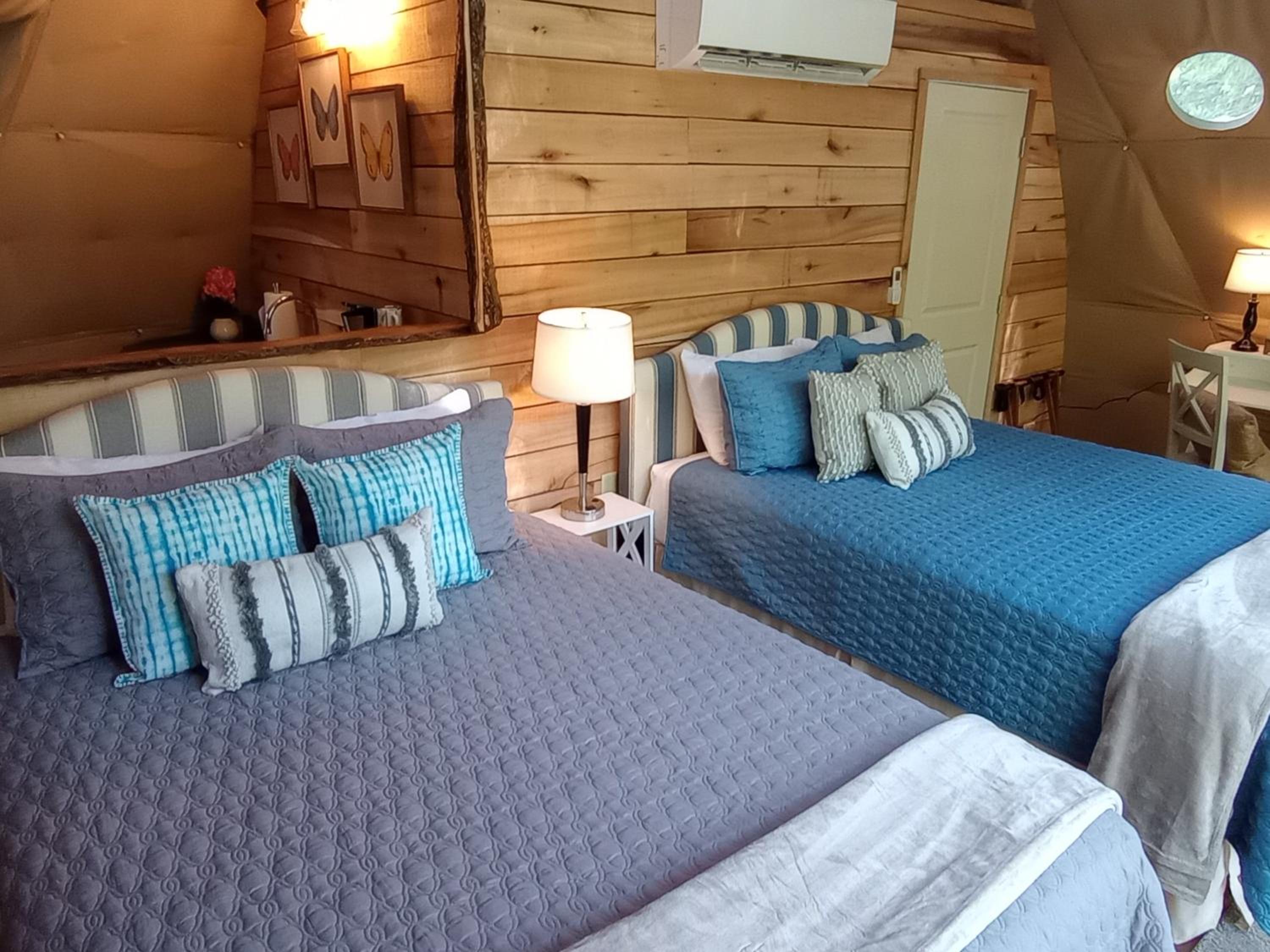 GlampOut Resort - Elk River view 3