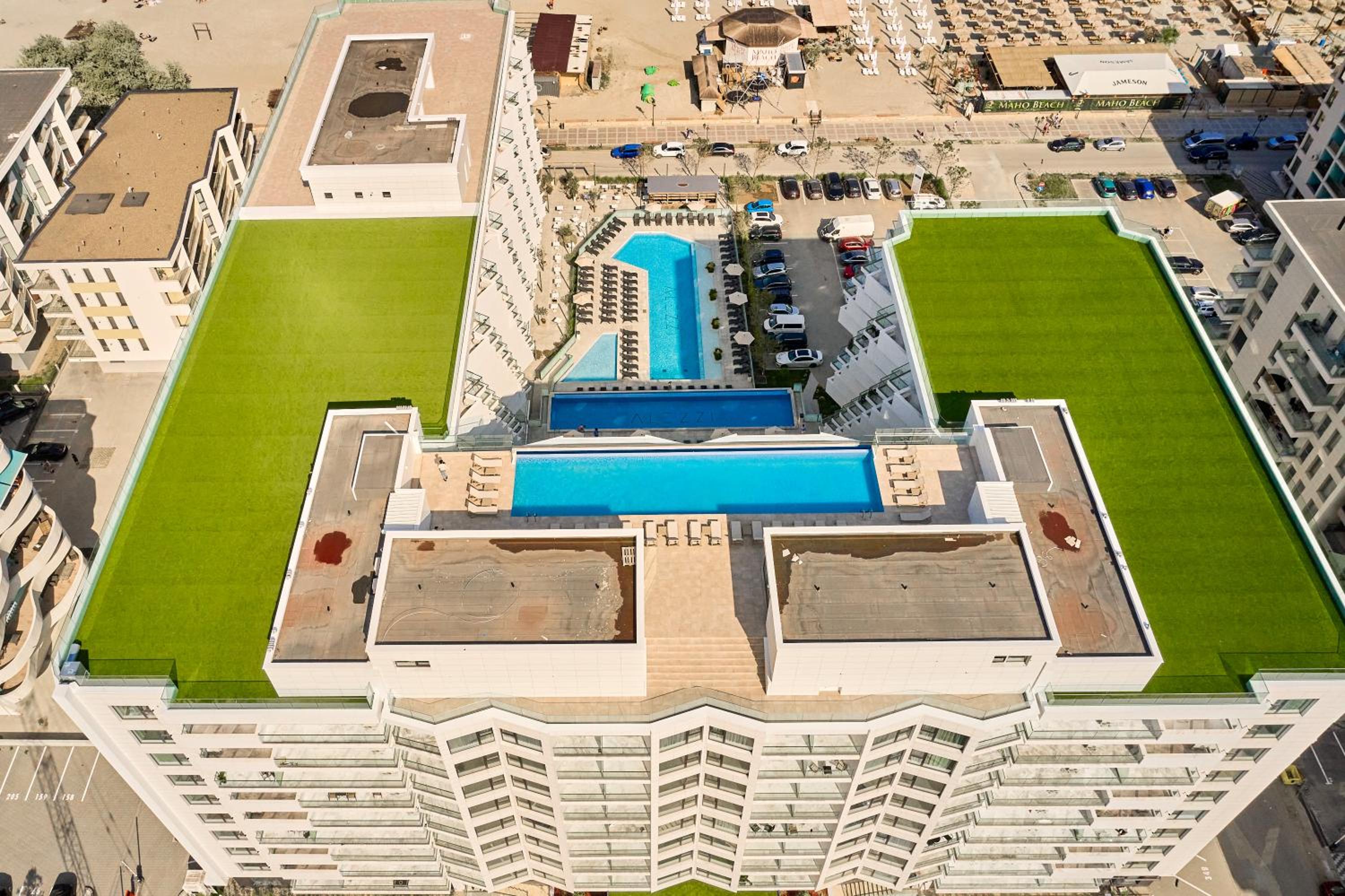 NorthBay Sunrise View - Infinity Pool & Spa Resort view 4
