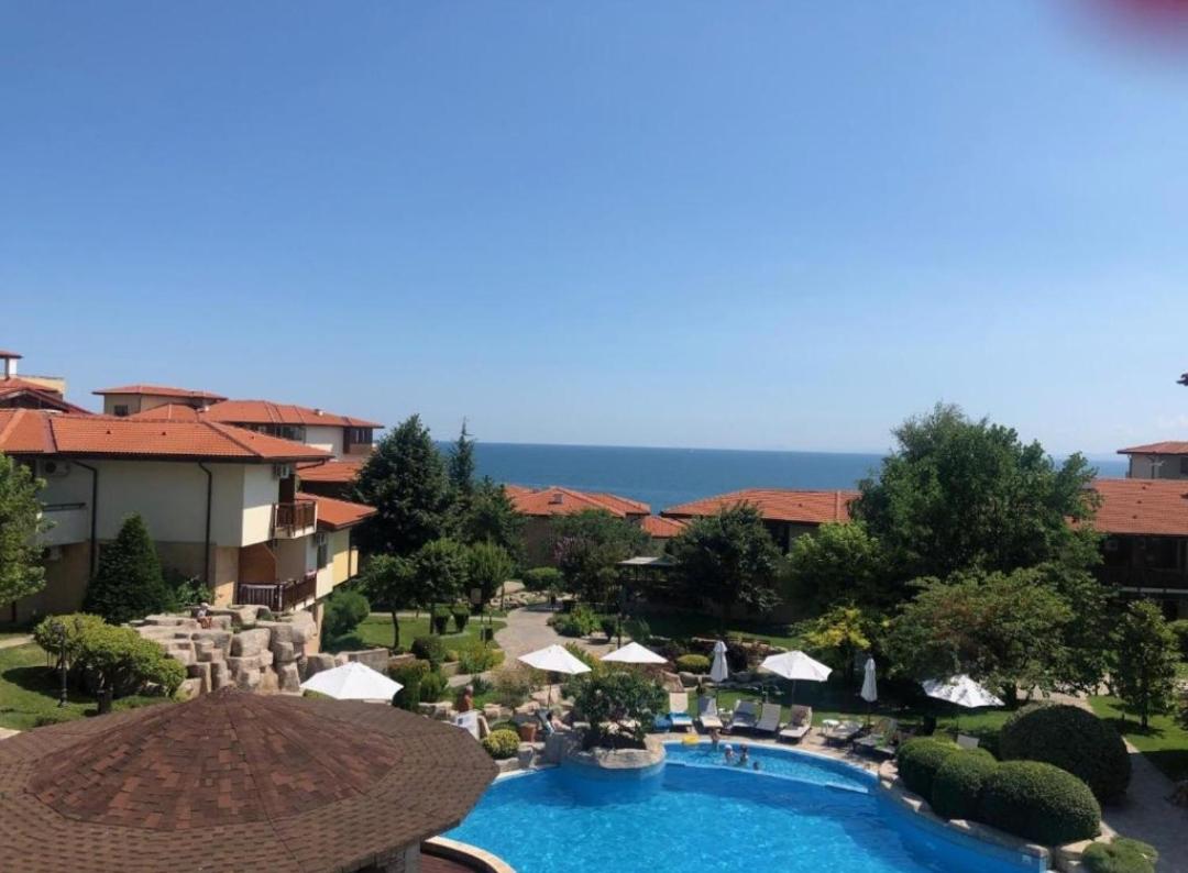 Apartament Paradise Place in the Garden of Eden by the Beach