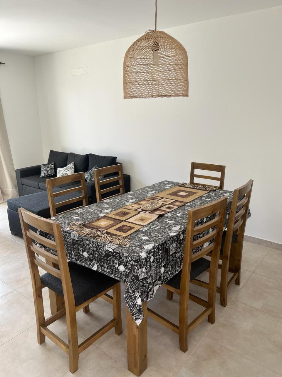Departamento semicéntrico impecable