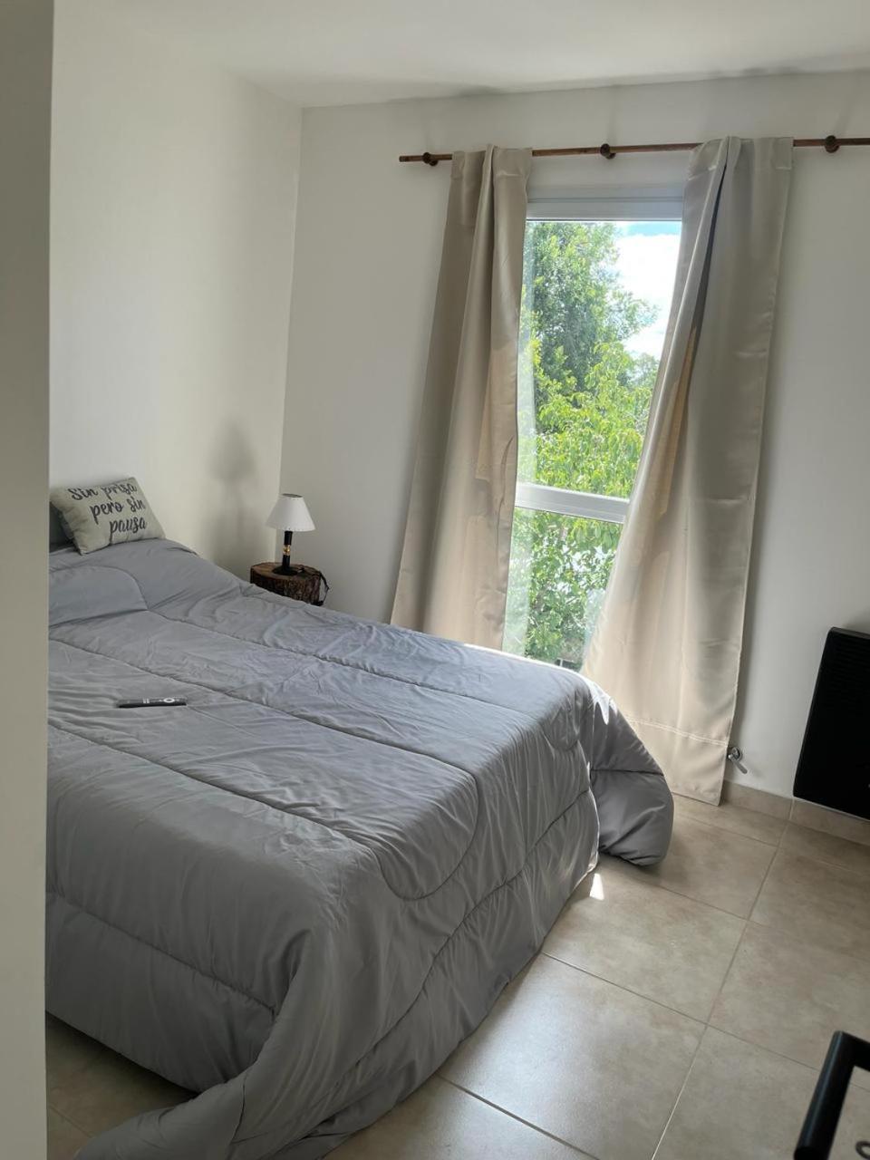 Departamento semicéntrico impecable
