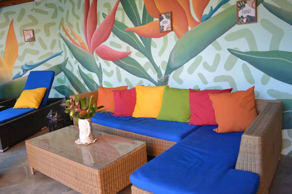 Casa n' Casa Your Own Private Tropical Paradise!