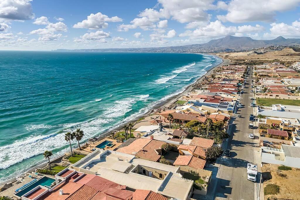 Stunning Luxury Ocean-Front Casa with Pool & Spa