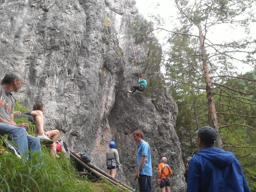 Photo 8