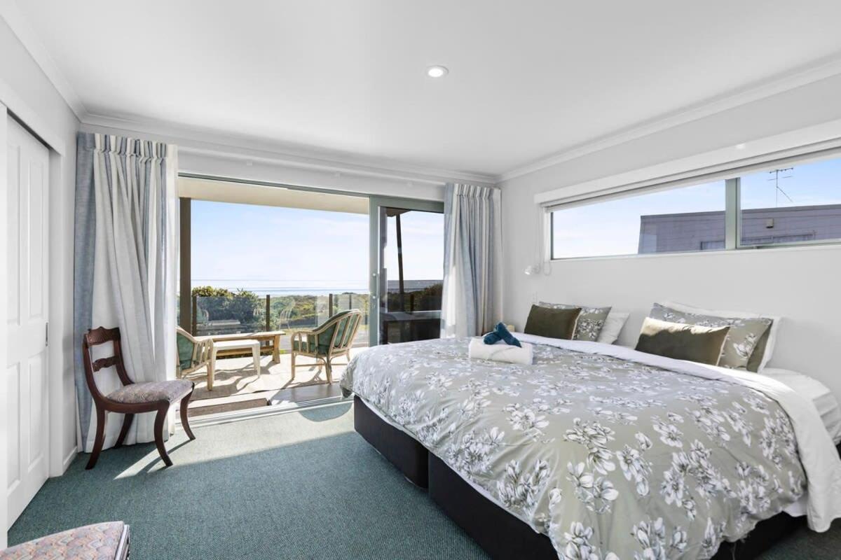 Oceanview on Broadway