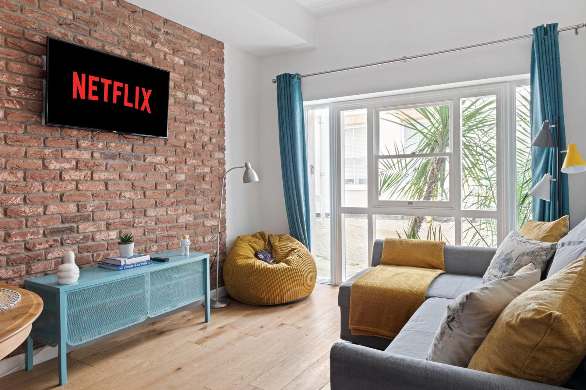 Urban Elegance - 2 Bed Luxury City Retreat view 5