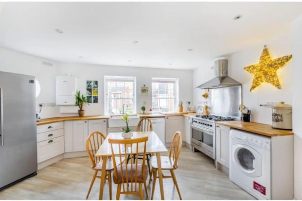 Large historic family home nr Longleat and Bath view 5