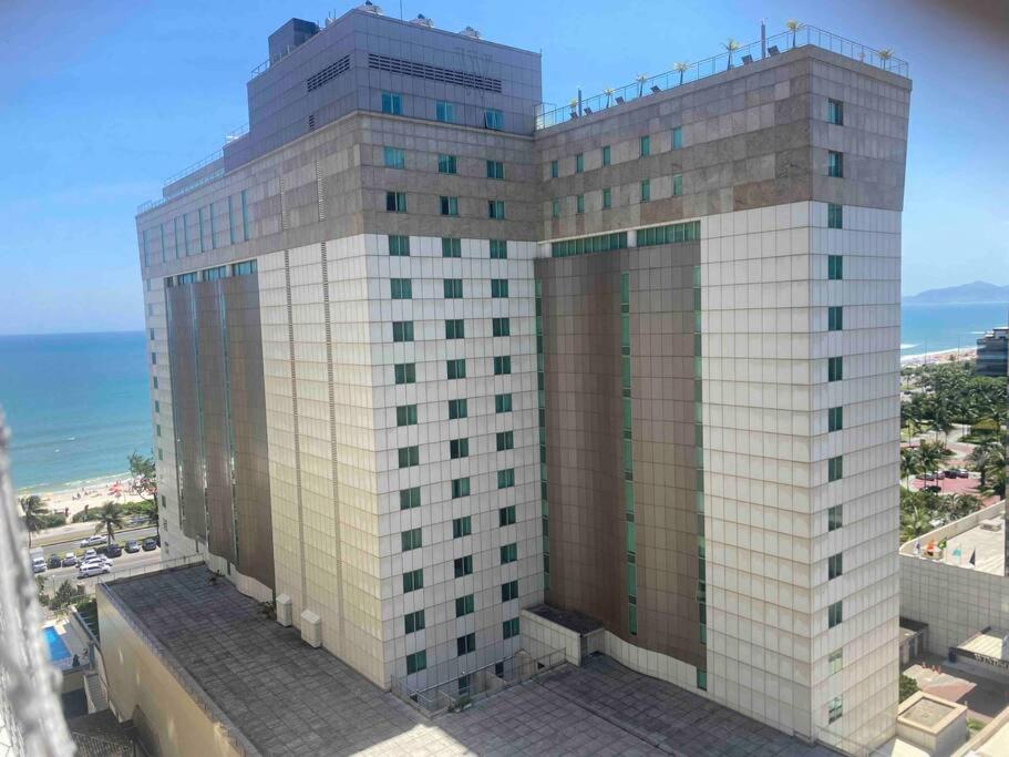 Barra palace Posto 3 frente Praia