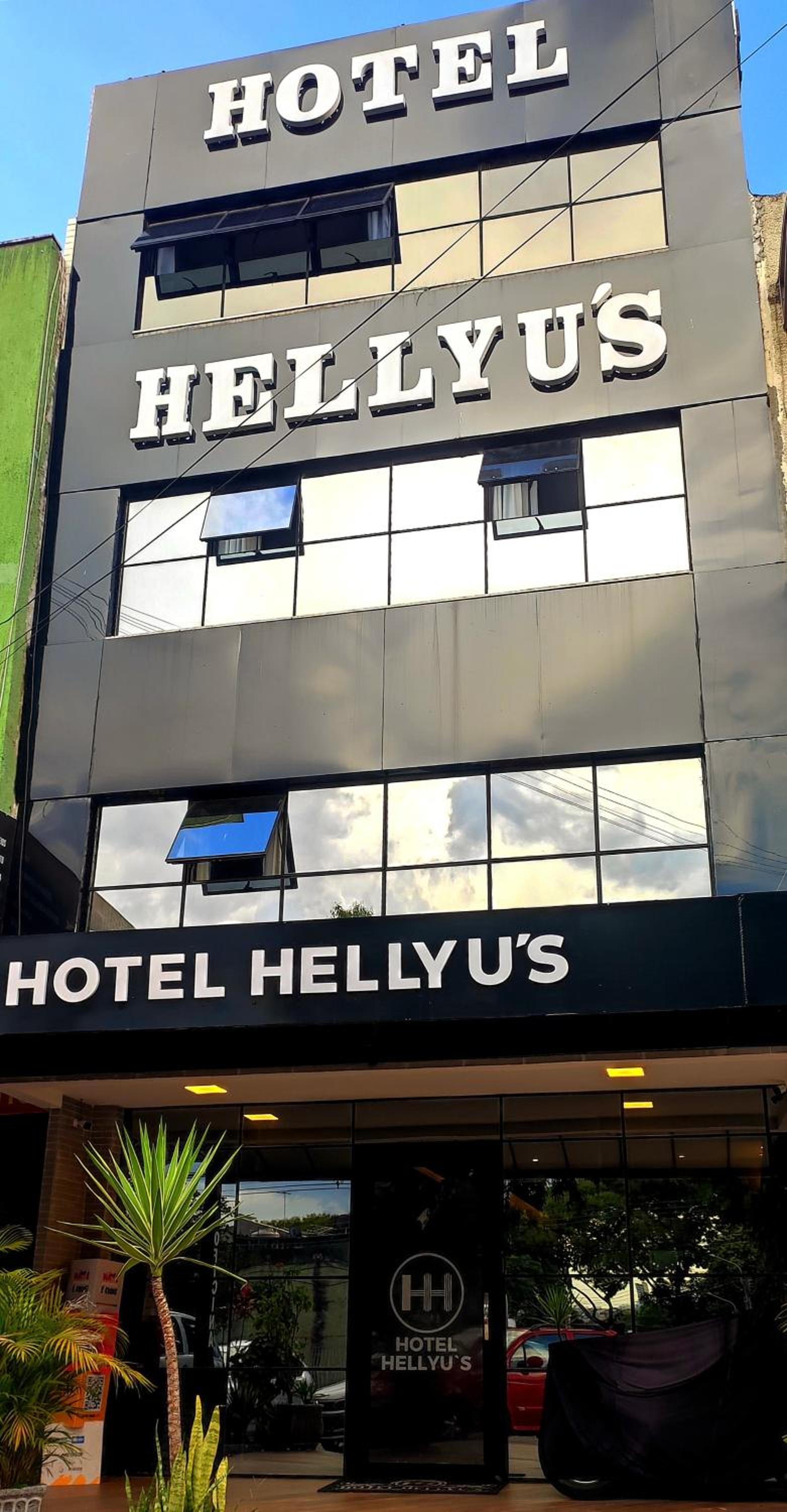 Hotel Hellyus - Image 1