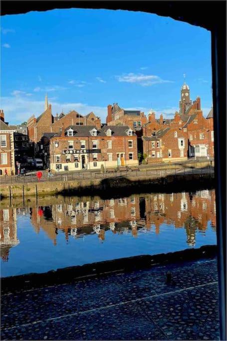 Riverside Apartment - York