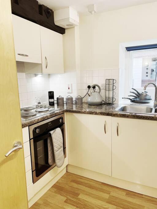 Riverside Apartment - York
