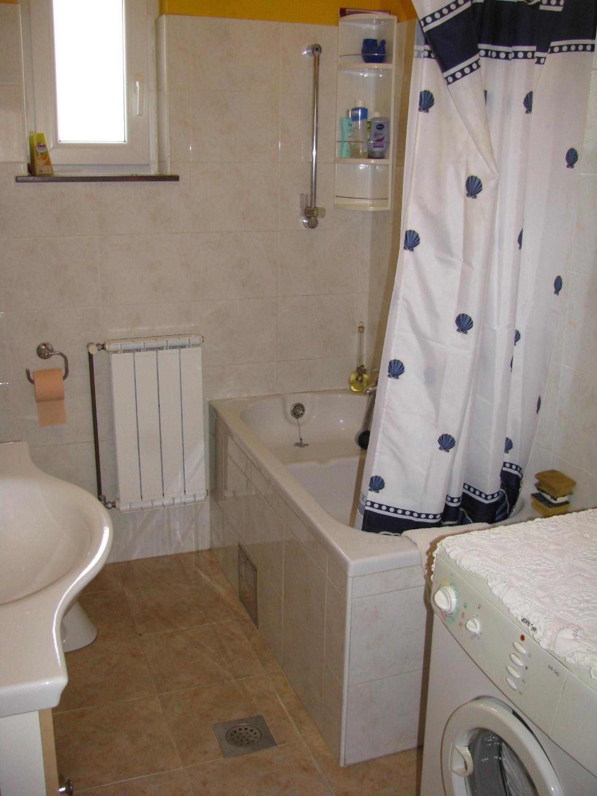 Photo 34