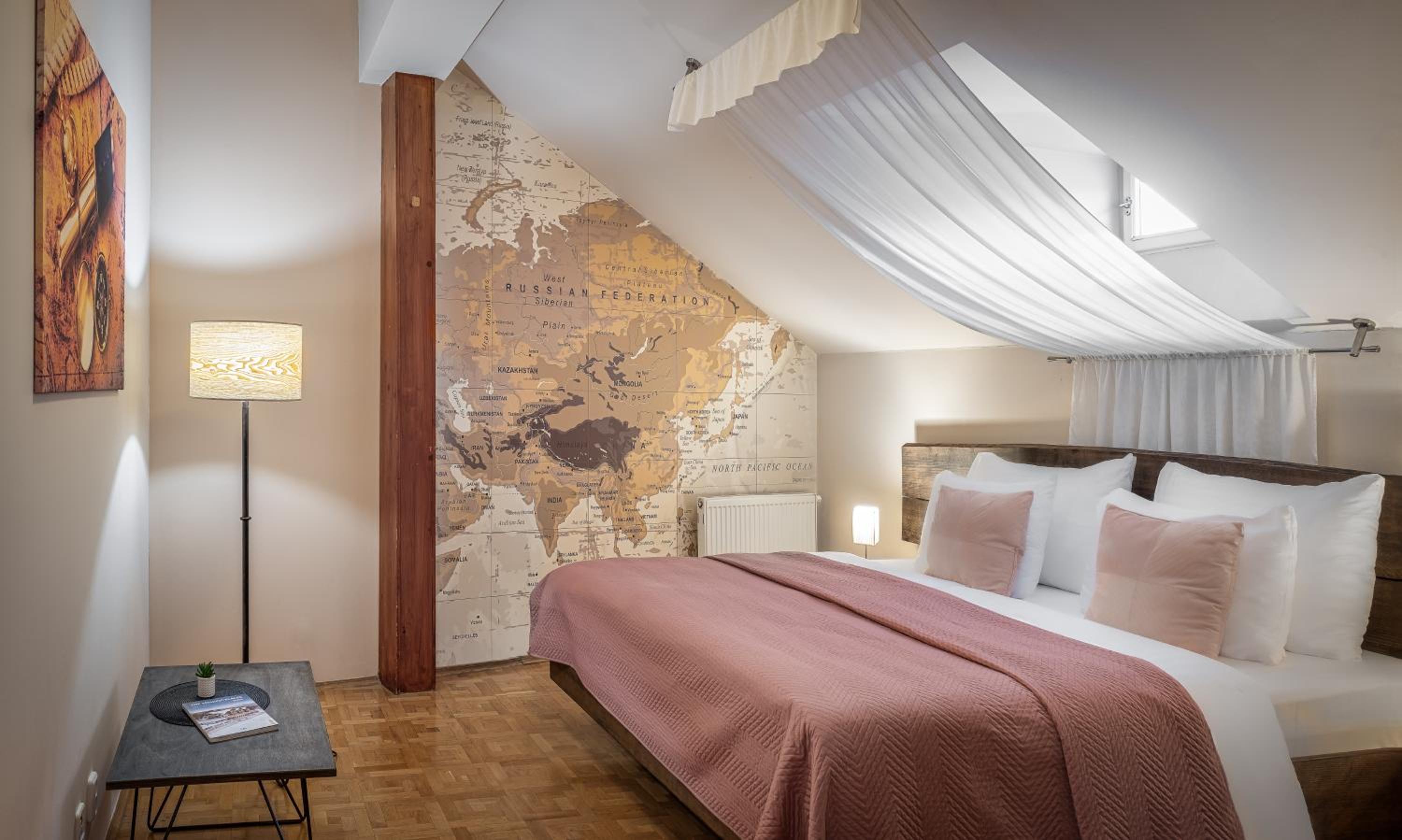 6 Continents Apartments by Adrez
