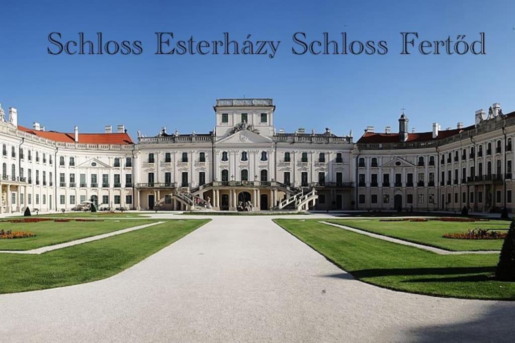 Charmantes Arkadenhaus mit großem Garten