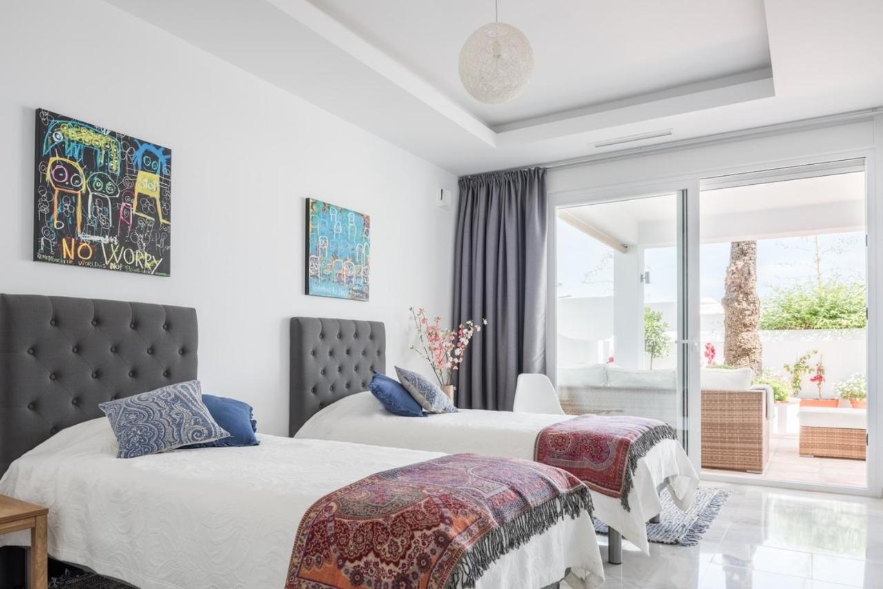 OASIS Beachfront Golden Mile