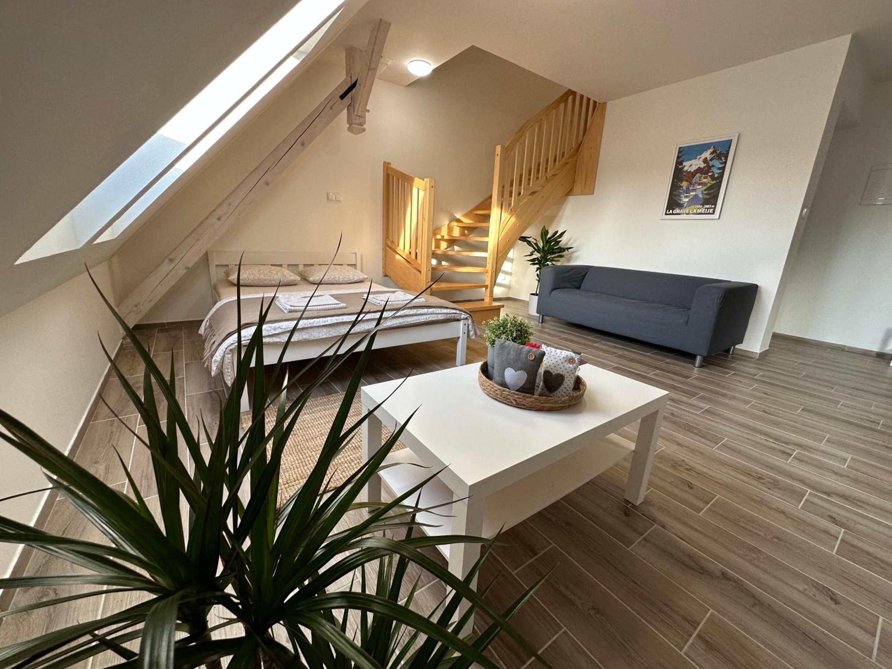 Apartmány Monastery Suites Žireč