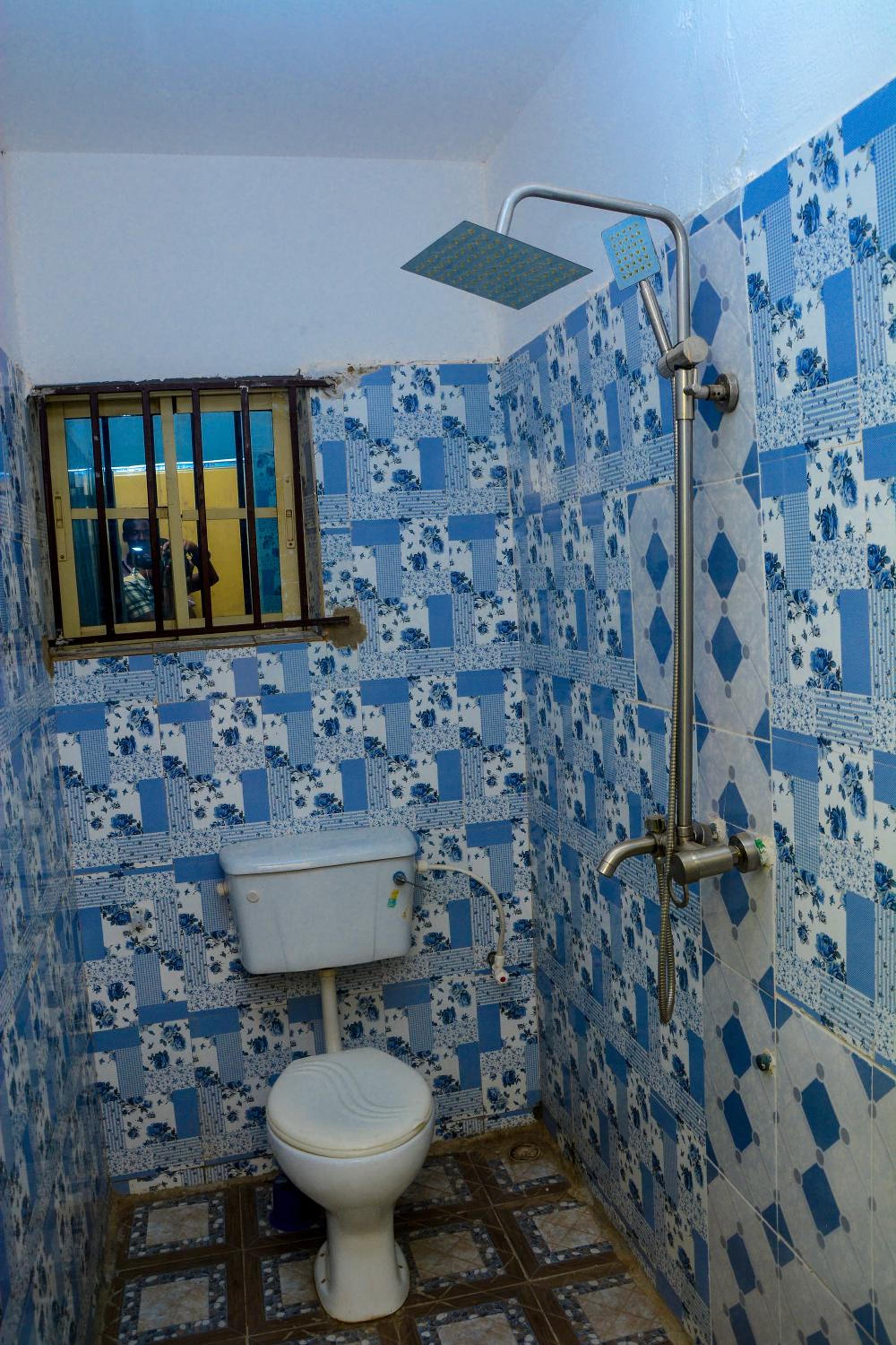 Photo 9