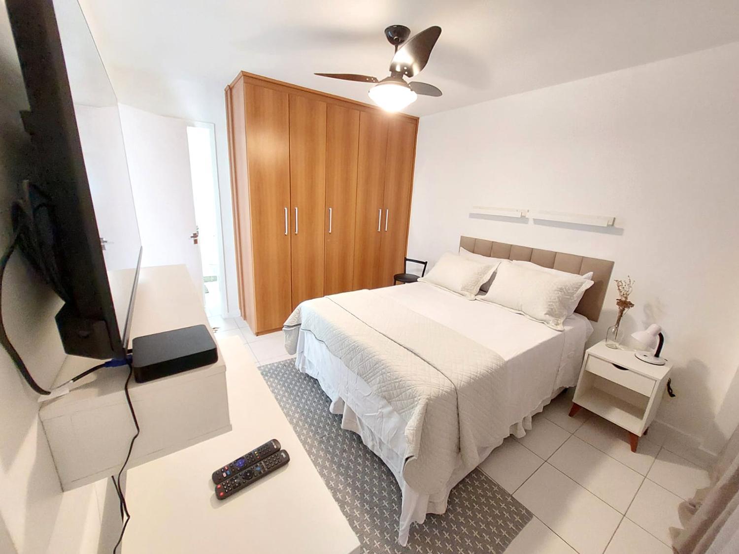 Charmoso Apartamento na Barra da Tijuca próximo ao Riocentro, com piscina e estacionamento