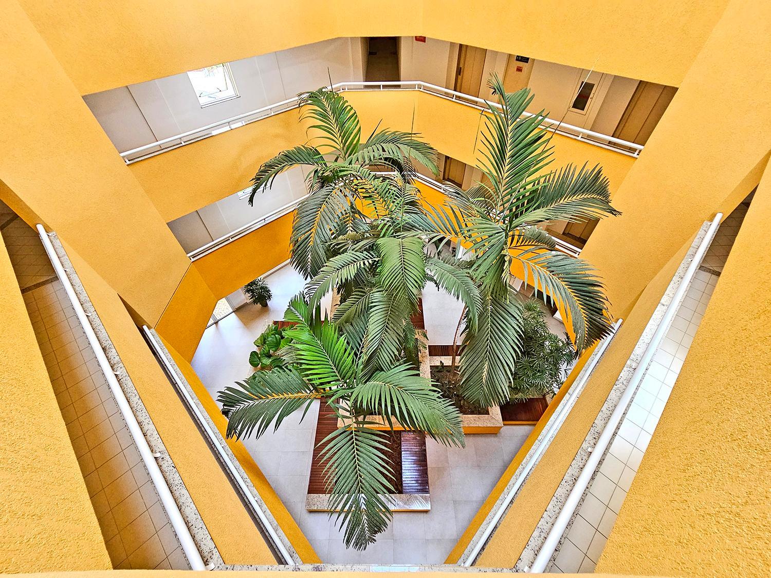 Charmoso Apartamento na Barra da Tijuca próximo ao Riocentro, com piscina e estacionamento