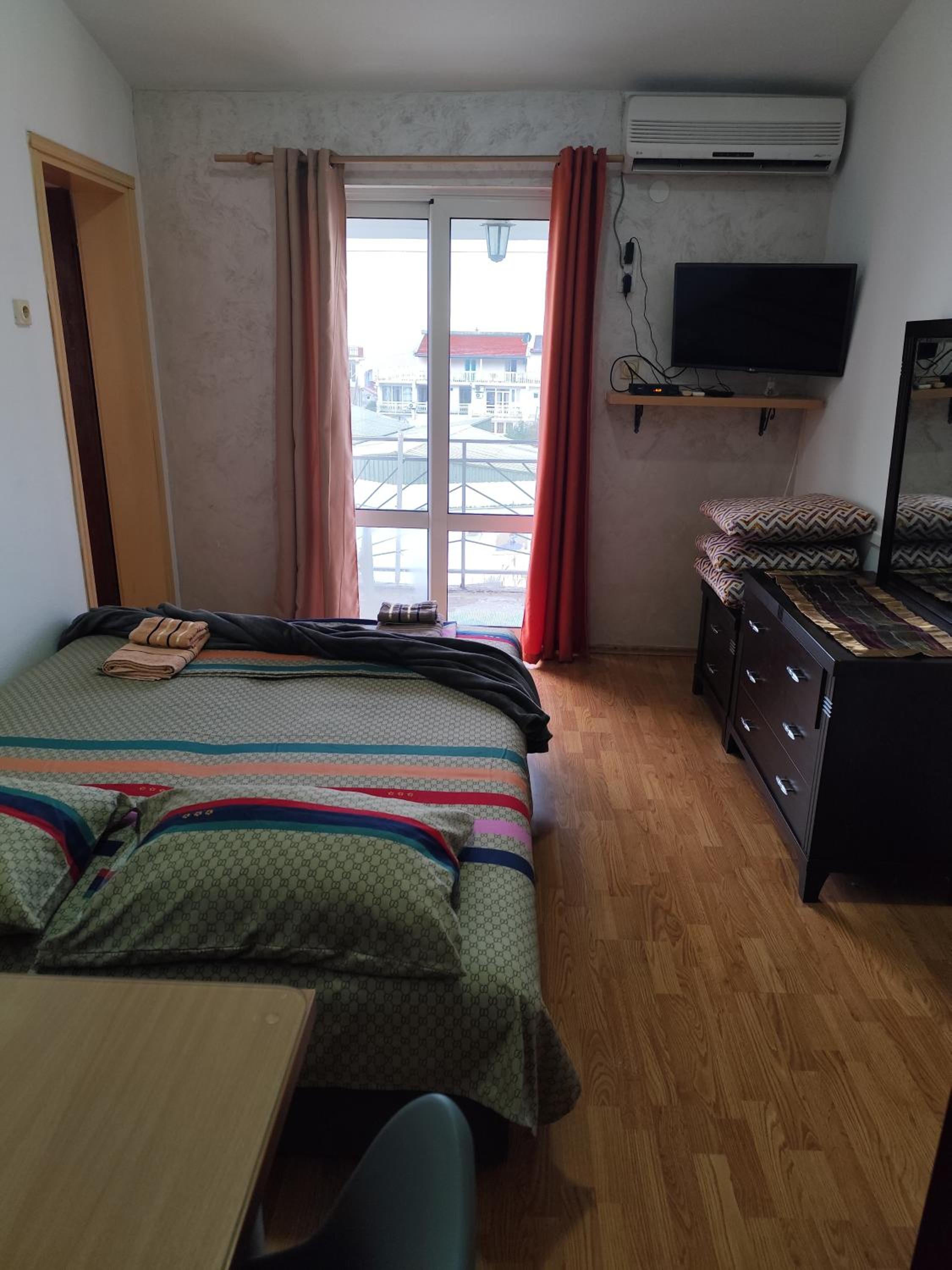Photo 7