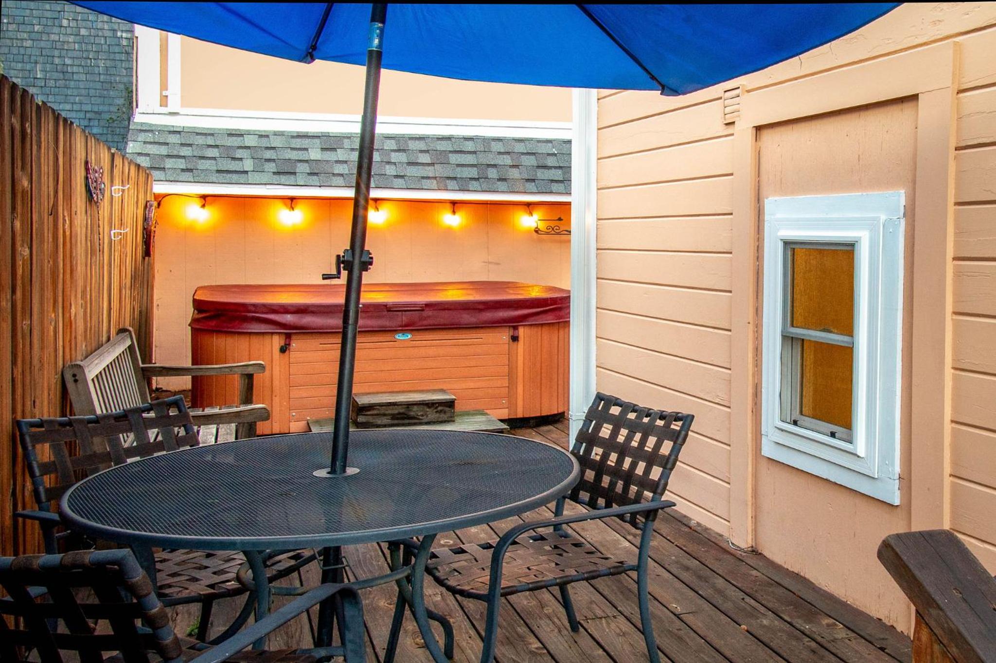 The Golden Parlor- Historic Victorian, Hot Tub view 5