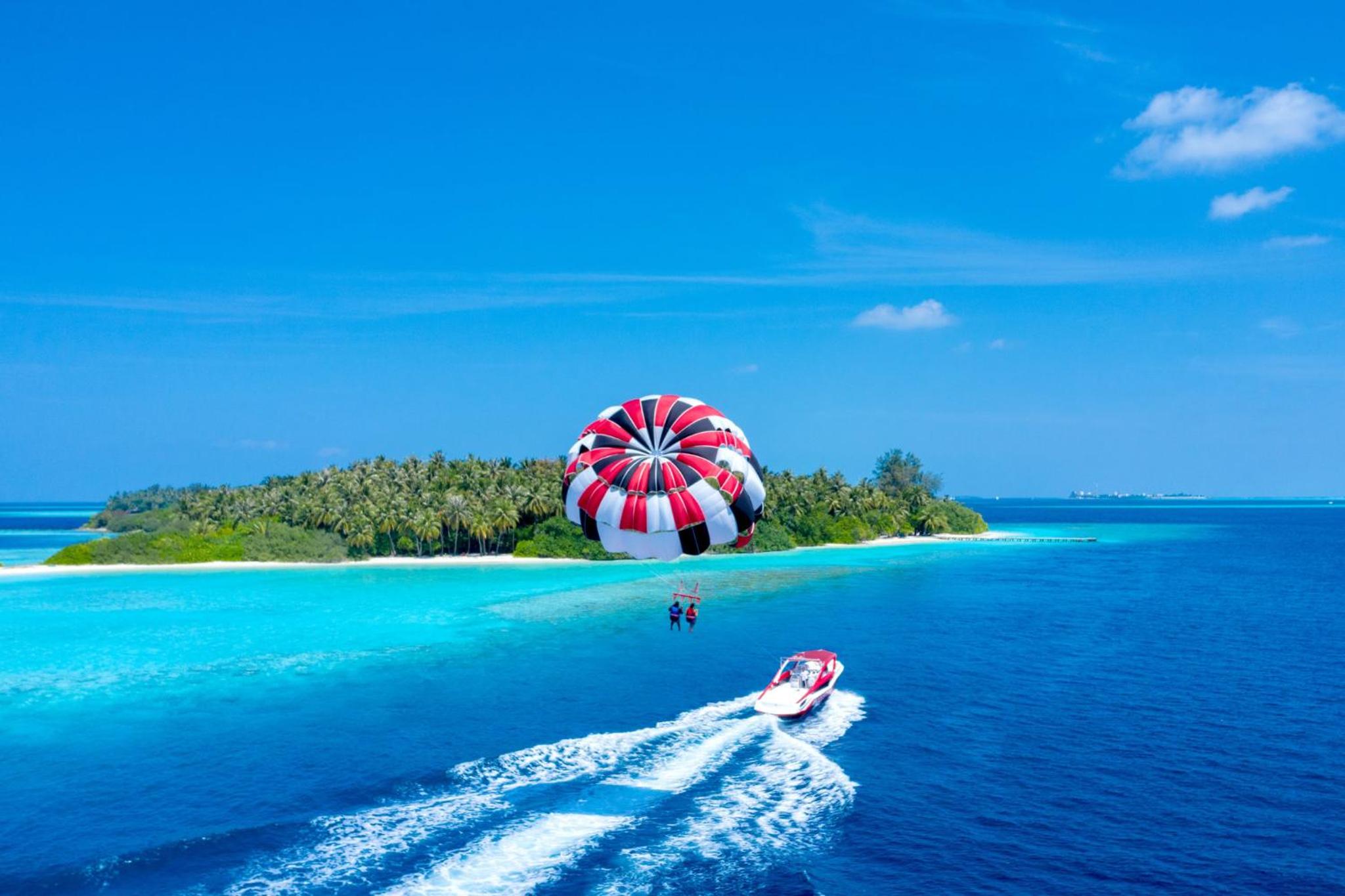 Holiday Inn Resort Kandooma Maldives - Kids Stay & Eat Free and Free Roundtrip Speed Boat for a minimum 4 nights stay — photo 151
