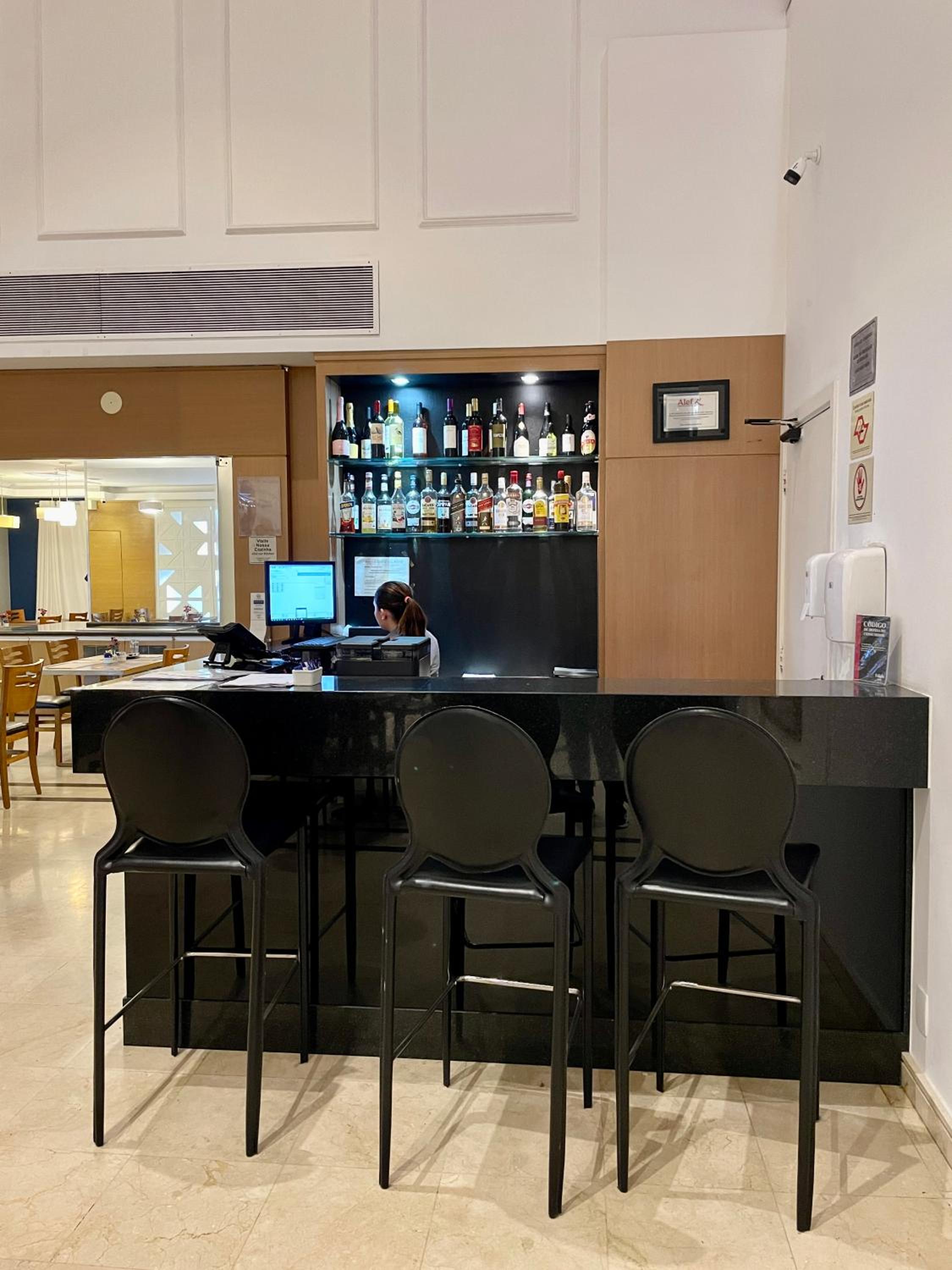 Flat no hotel QS Oscar Freire perto do HC