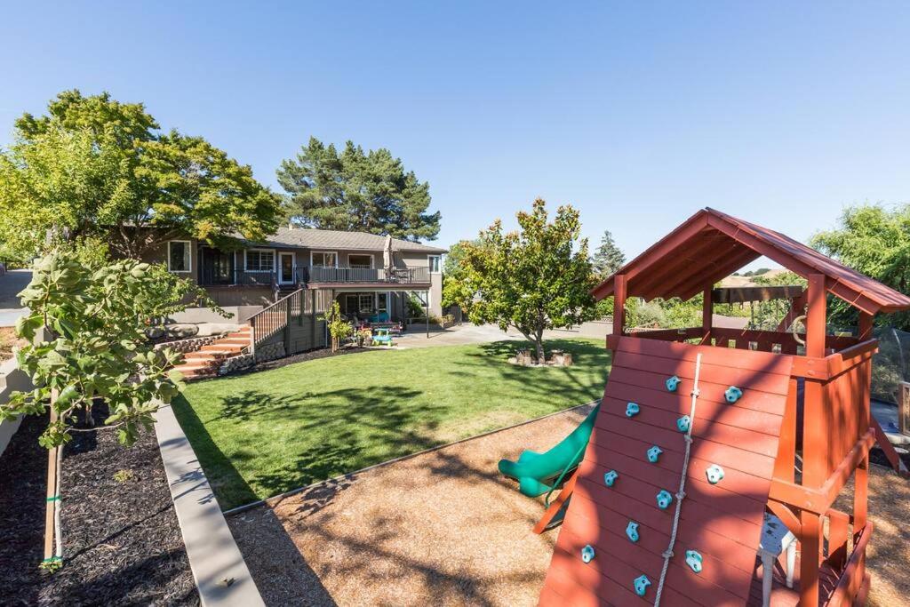 Pleasanton Vacations - BREATHTAKING VIEWS Executive Lafayette Family Home - Property Image 1