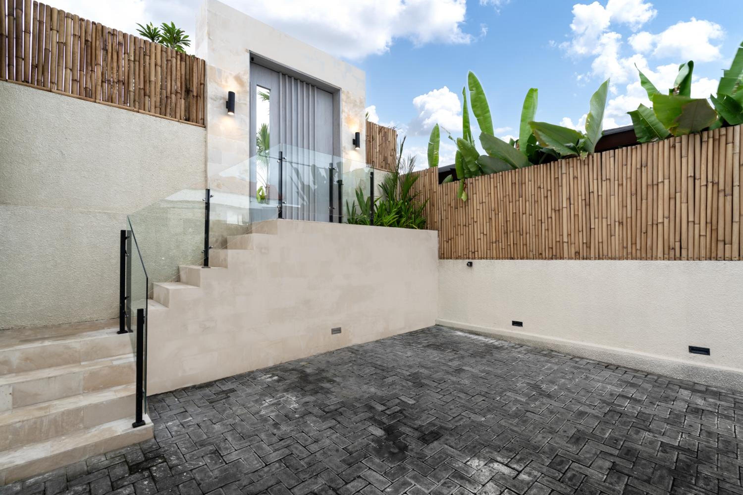 Villa Leeloo by BaliSuperHost