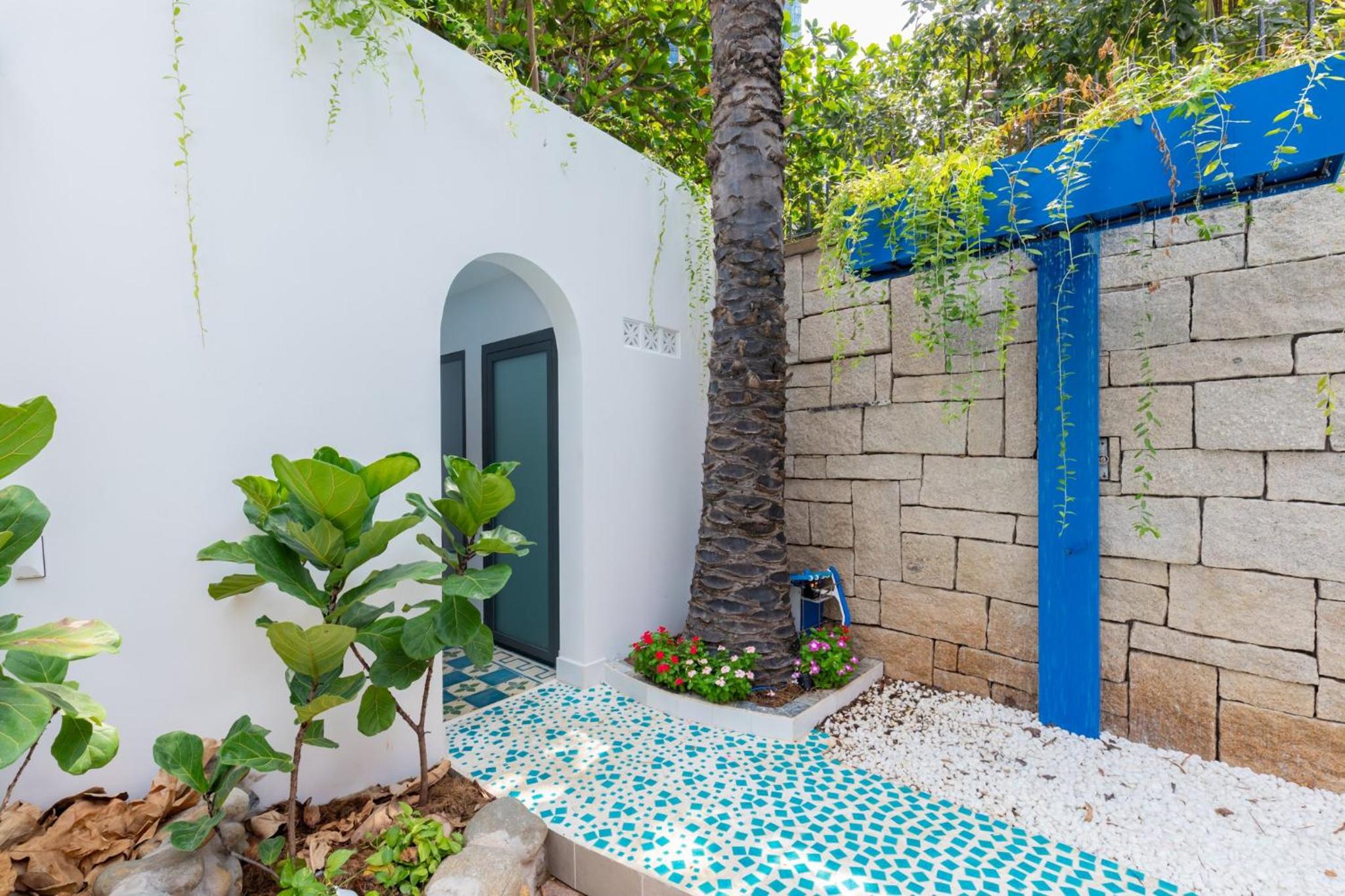 OrangeBlue villa near Beach Pool free Vung Tau Vietnam view 2