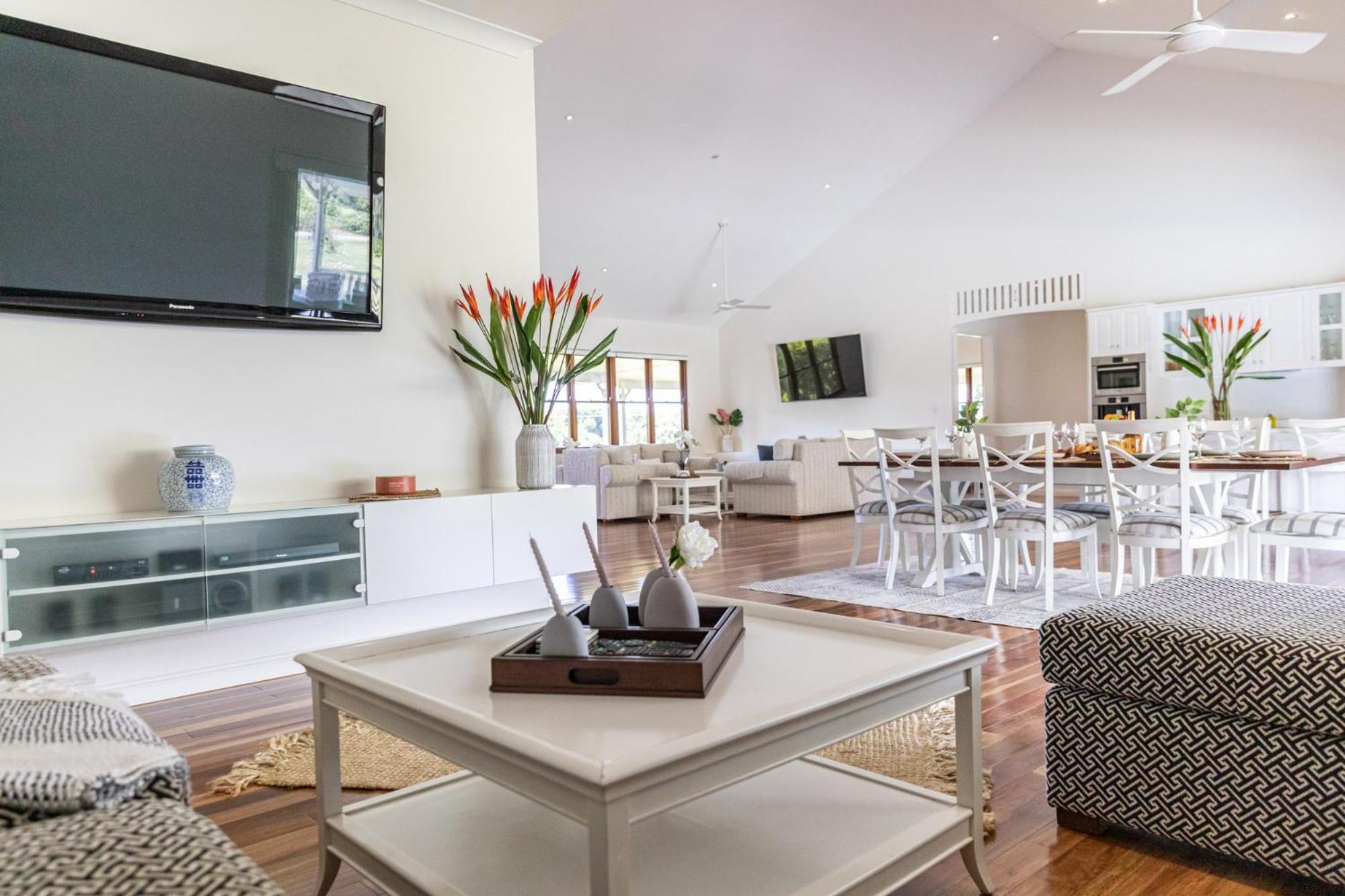 The Hampton Lodge with private pool on 25 acres