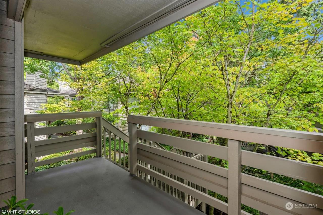 Tranquil Apt 2 King Suites Pet Friendly near DT Bellevue view 2