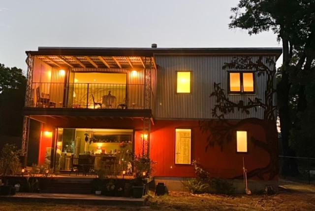 Phoenix Cottage