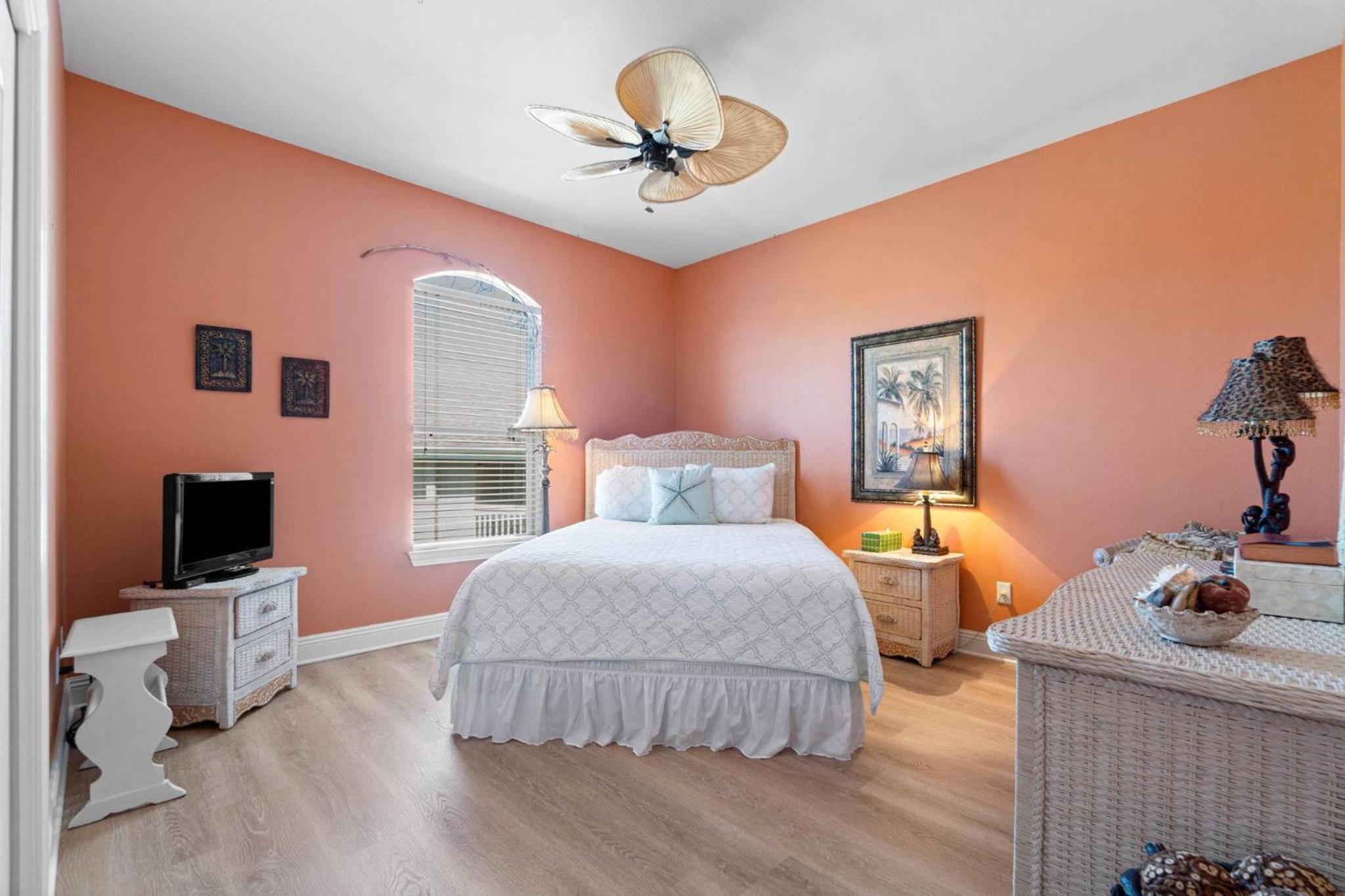 Sea Albert-Pet Friendly-Pool-Tennis-Walk2Bch! view 5