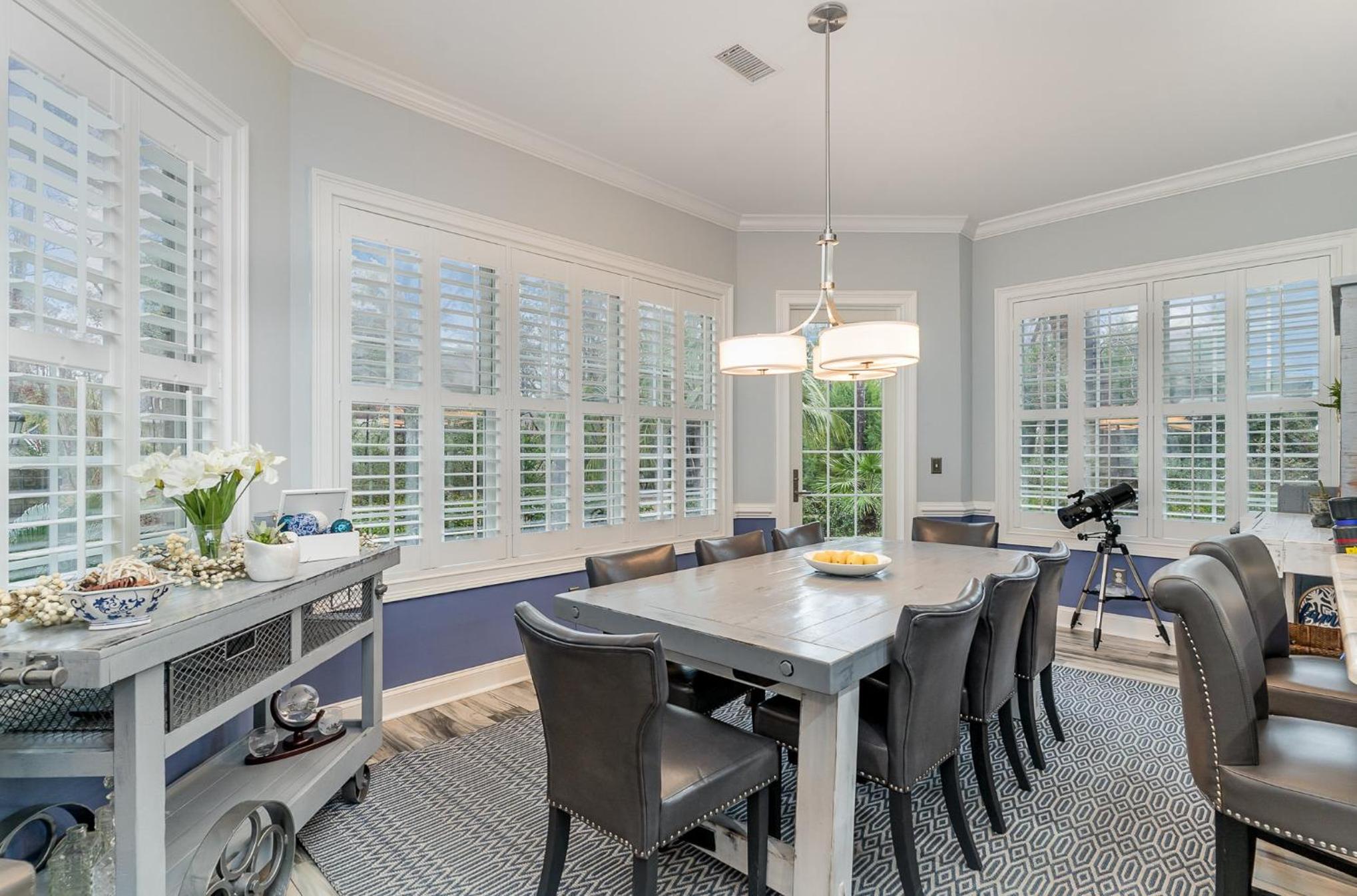 Exquisite luxury home view 3