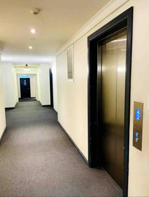 Neutral bay studio